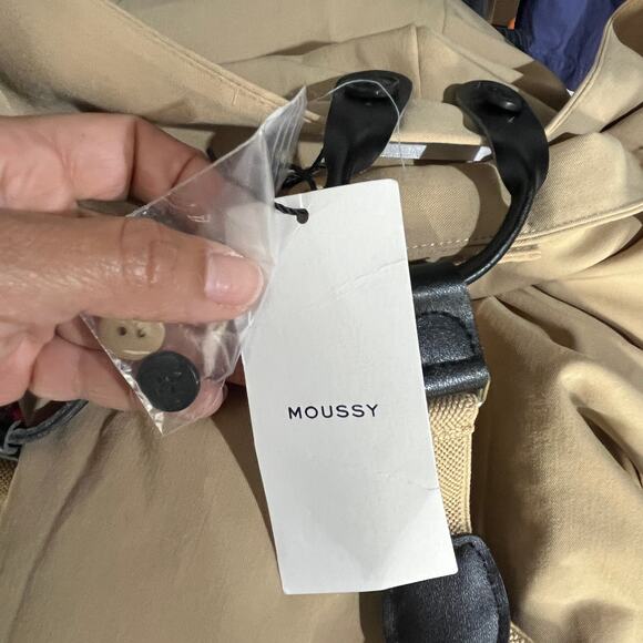 Moussy Women's High Waisted Kaki Suspender Cropped Pants Size 1 - Small - Picture 6 of 10